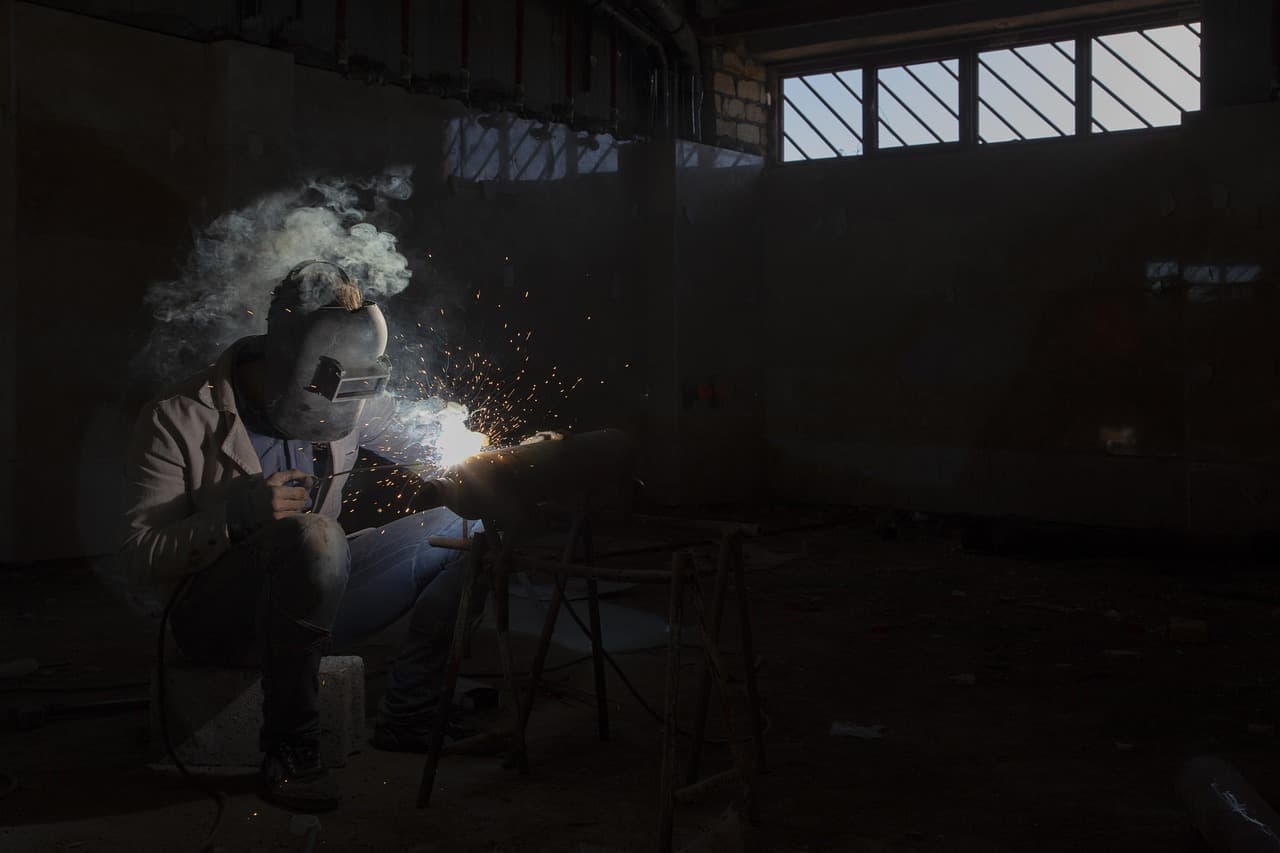 Artisan at work