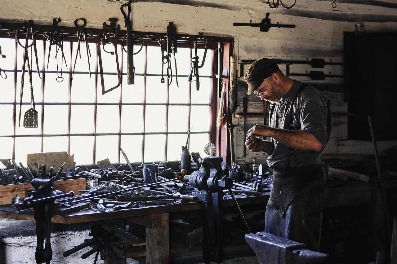 Artisan at work